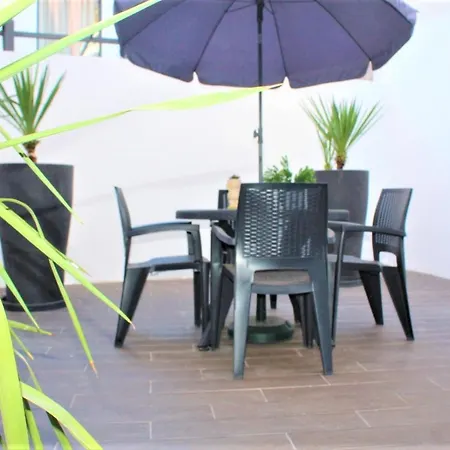 Oporto Wine Cellars Flat With Terrace