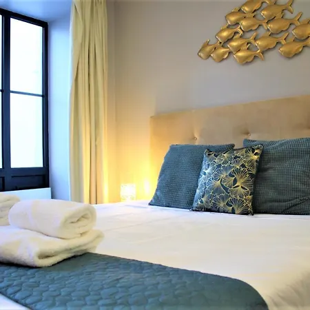 Oporto Wine Cellars Flat With Terrace