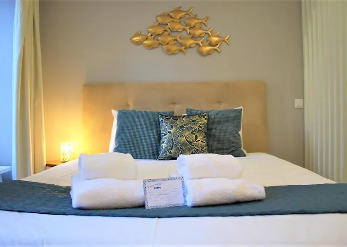 Oporto Wine Cellars Flat With Terrace