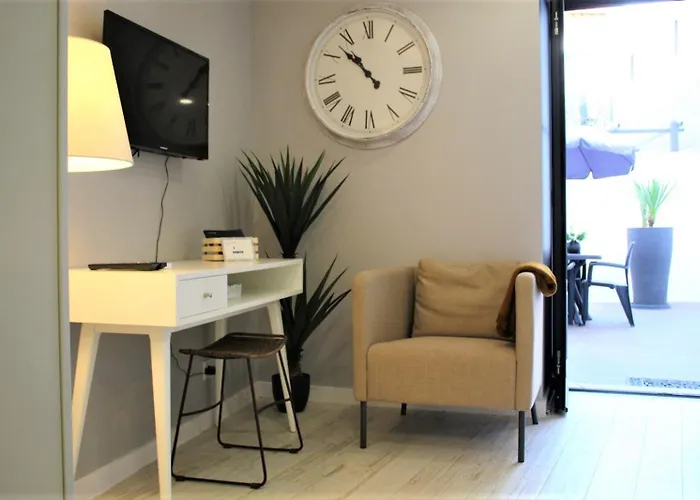 Oporto Wine Cellars Flat With Terrace Вила-Нова-ди-Гая