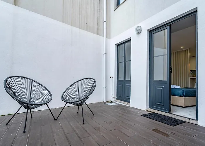 Oporto Wine Cellars Flat With Terrace