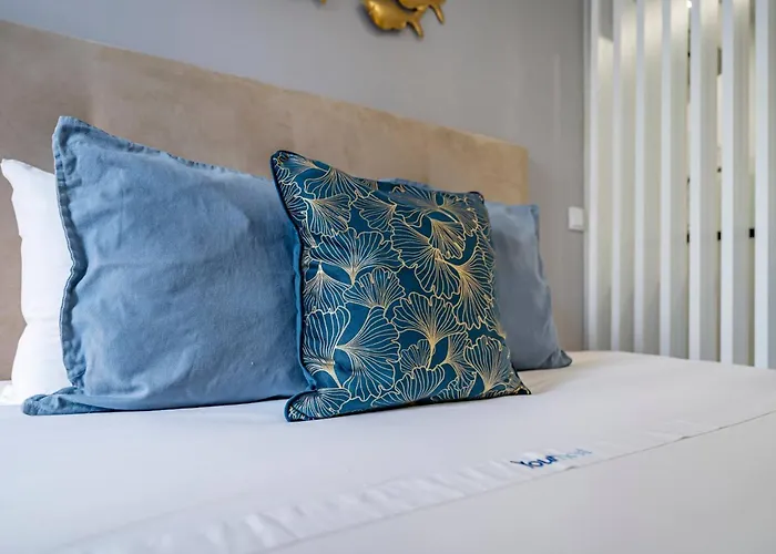 Oporto Wine Cellars Flat With Terrace